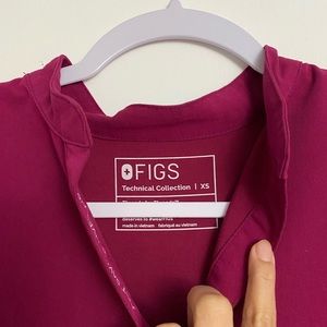 Figs Dark Magenta Rafaela